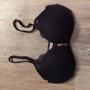 Incredible plunge bra